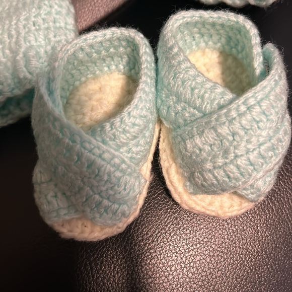 Crochet newborn outfit- frog - Picture 6 of 7